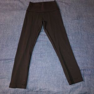 Lululemon crop leggings, size 4